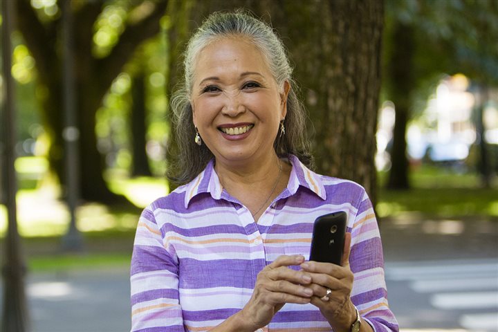 senior woman with cellphone